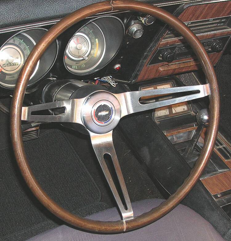 1968 Camaro steering wheel 15" MUSCLE CAR WALNUT steering wheel. 